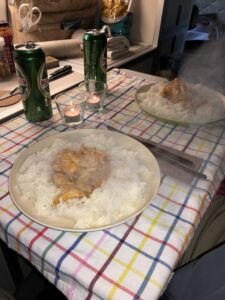 Bakkagerdi: wir kochen auch bei garstigem Wetter (Poulet Tikka Masala mit Basmati-Reis)