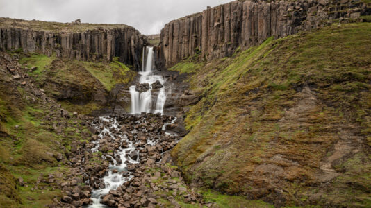 Laugarfell: the Waterfall-Circle