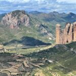 Los Mallos in Riglos: Blick aus dem Mirador de los Buitres Los Mallos in Riglos: Blick aus dem Mirador de los Buitres
