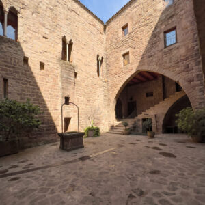 Burg von Cardona: Wehrmauer