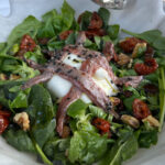 Ronda: Restaurante Casa Maria / Vorspeise: Spinat mit Burrata und Anchovies Ronda: Restaurante Casa Maria / Vorspeise: Spinat mit Burrata und Anchovies