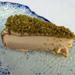 Ronda: Restaurante Casa Maria / Nachspeise: Weissschokolade-Torte mit Pistazien Ronda: Restaurante Casa Maria / Nachspeise: Weissschokolade-Torte mit Pistazien