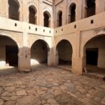 Ait Kine: Besichtigung eines privates Hauses / Sicht im Innenhof Ait Kine: Besichtigung eines privates Hauses / Sicht im Innenhof