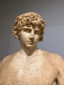 Das Ausgrabungsgelände von Delphi: Tempel des Apollon