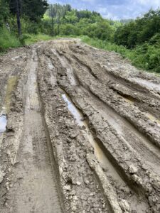 Pistenfahrt Kastoria - Grammos - Monodendri: teilweise eine Schlammschlacht!