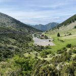 Bergstrecke zwischen Olympia und Akrata å©Beach: Talstation eines Skigebietes Bergstrecke zwischen Olympia und Akrata å©Beach: Talstation eines Skigebietes