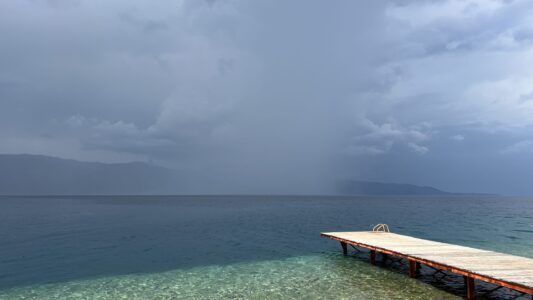 Lampiri: Camping Tsolis, Gewitter in Anmarsch
