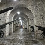 Gjirokaster: Kanonensammlung Gjirokaster: Kanonensammlung