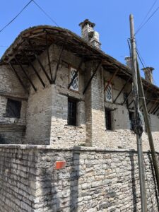 Gjirokaster: Skenduli House