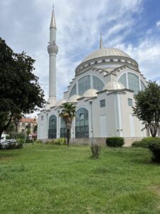Shkodra: Ebu Beker Moschee