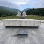 Bosnien: Tjentiste, Monument zur Schlacht an der Sutjeska Bosnien: Tjentiste, Monument zur Schlacht an der Sutjeska