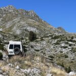 Die Piste zum Rikavačko Jezero See Die Piste zum Rikavačko Jezero See