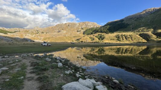 Rikavačko Jezero See: kurz vor Sonnenuntergang