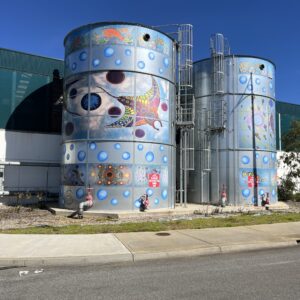 Albany: Wassertank-Art