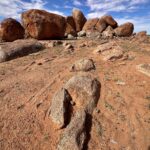 Ullawarra road zwischen Mt. Augustus und Kennedy Range NP: bizzarre Steinformationen Ullawarra road zwischen Mt. Augustus und Kennedy Range NP: bizzarre Steinformationen