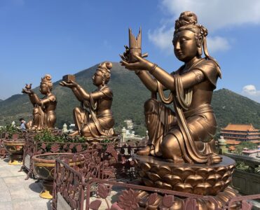Ngon Pin Village: Po Lin Kloster, Tian Tan Buddah Anlage