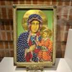 Sanctuario de Torreciudad: Galerie mit Bildern der Jungfrau Sanctuario de Torreciudad: Galerie mit Bildern der Jungfrau