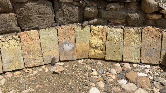 Peralta de la Sal: Ruinen einer historischen Saline