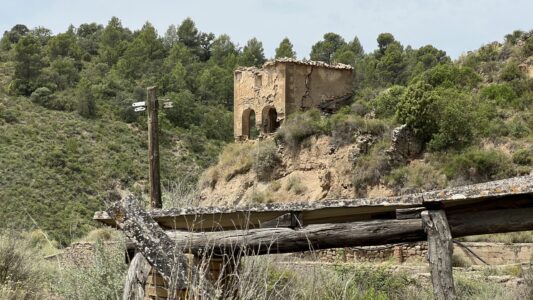 Peralta de la Sal: Ruinen einer historischen Saline